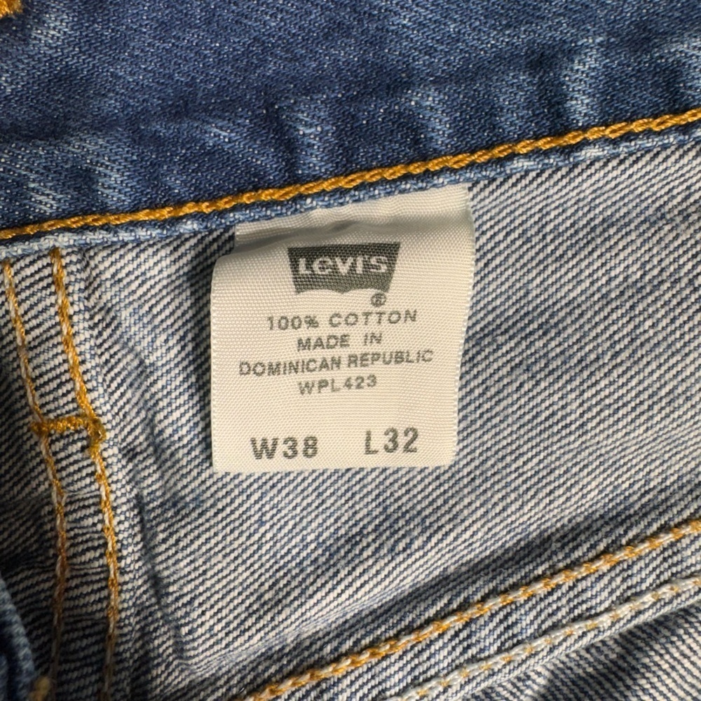 Vintage Levi’s 100% Cotton Jeans – Made in Dominican Republic (W38 L32) - Picture 5 of 12